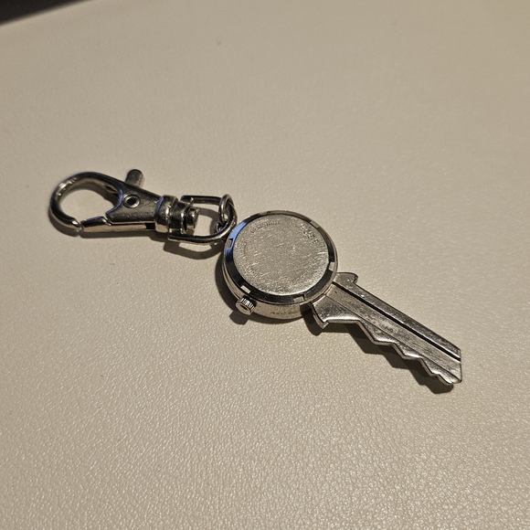 Kazuki Quartz Watch Keychain - Picture 4 of 5